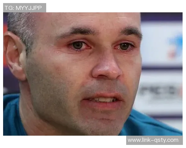 维蒂尼亚分享与伊涅斯塔合影感慨与足球巨星同框的幸运时刻